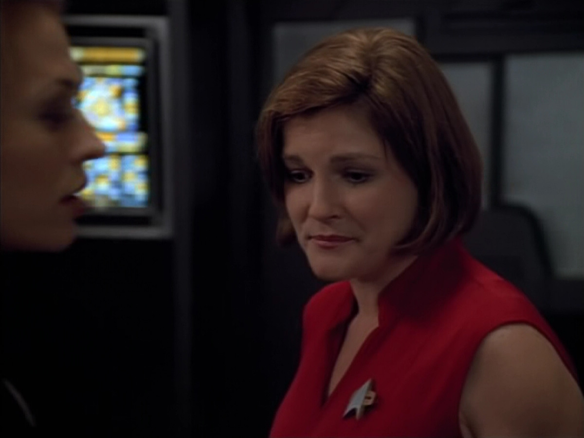 extant_StarTrek_Voyager_4x26-HopeAndFear_03749.jpg