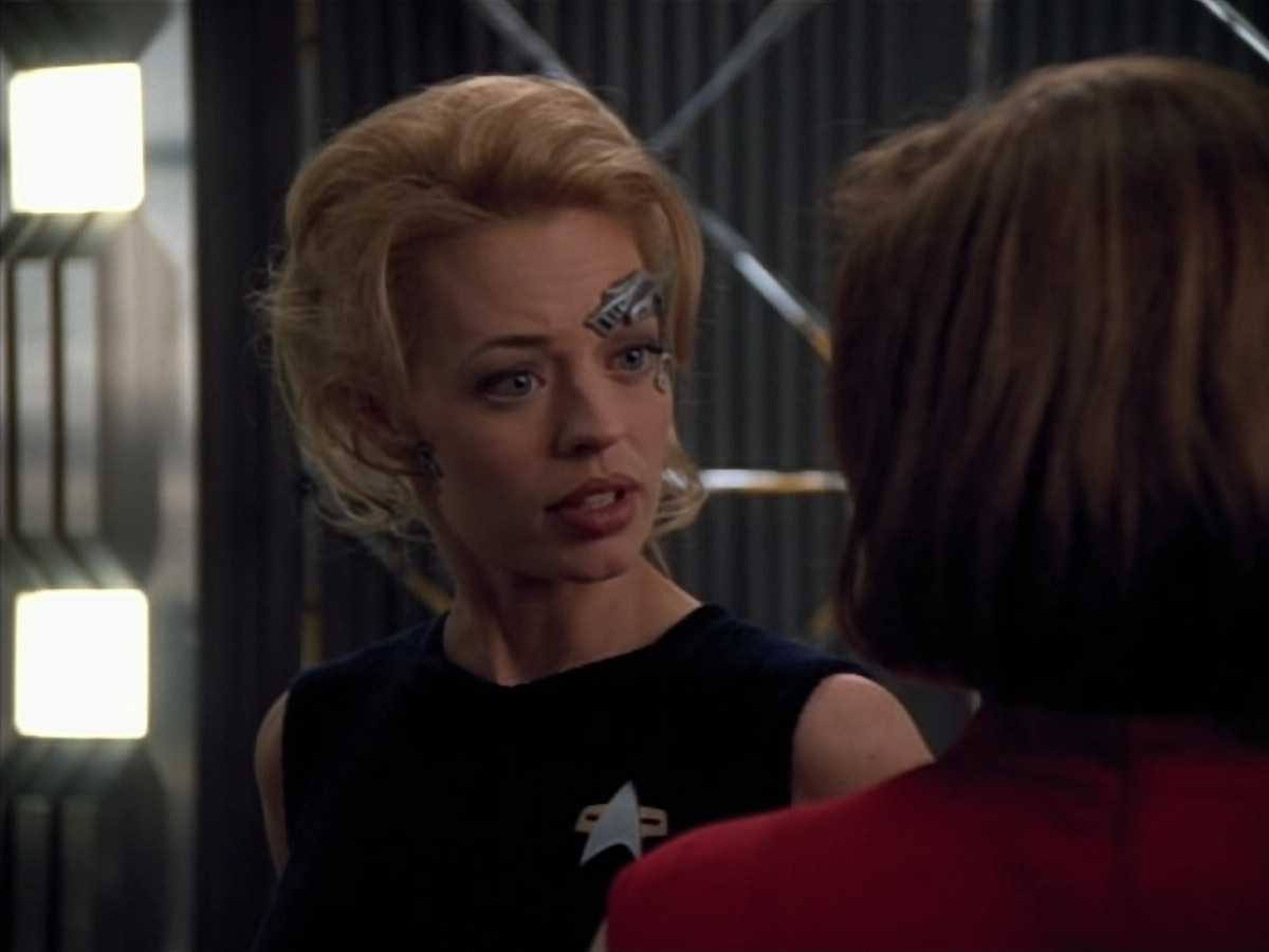 extant_StarTrek_Voyager_4x26-HopeAndFear_03768.jpg