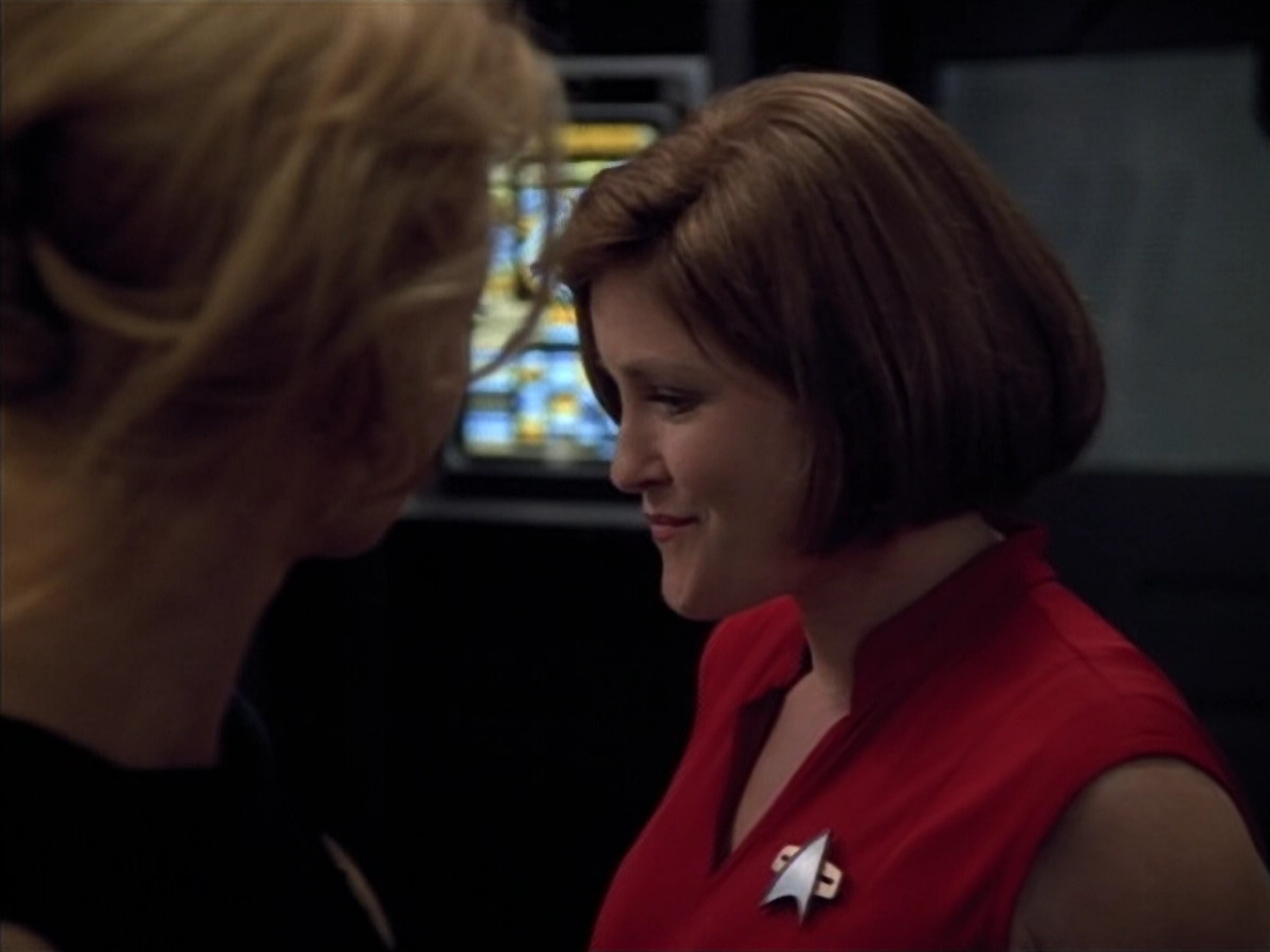 extant_StarTrek_Voyager_4x26-HopeAndFear_03793.jpg