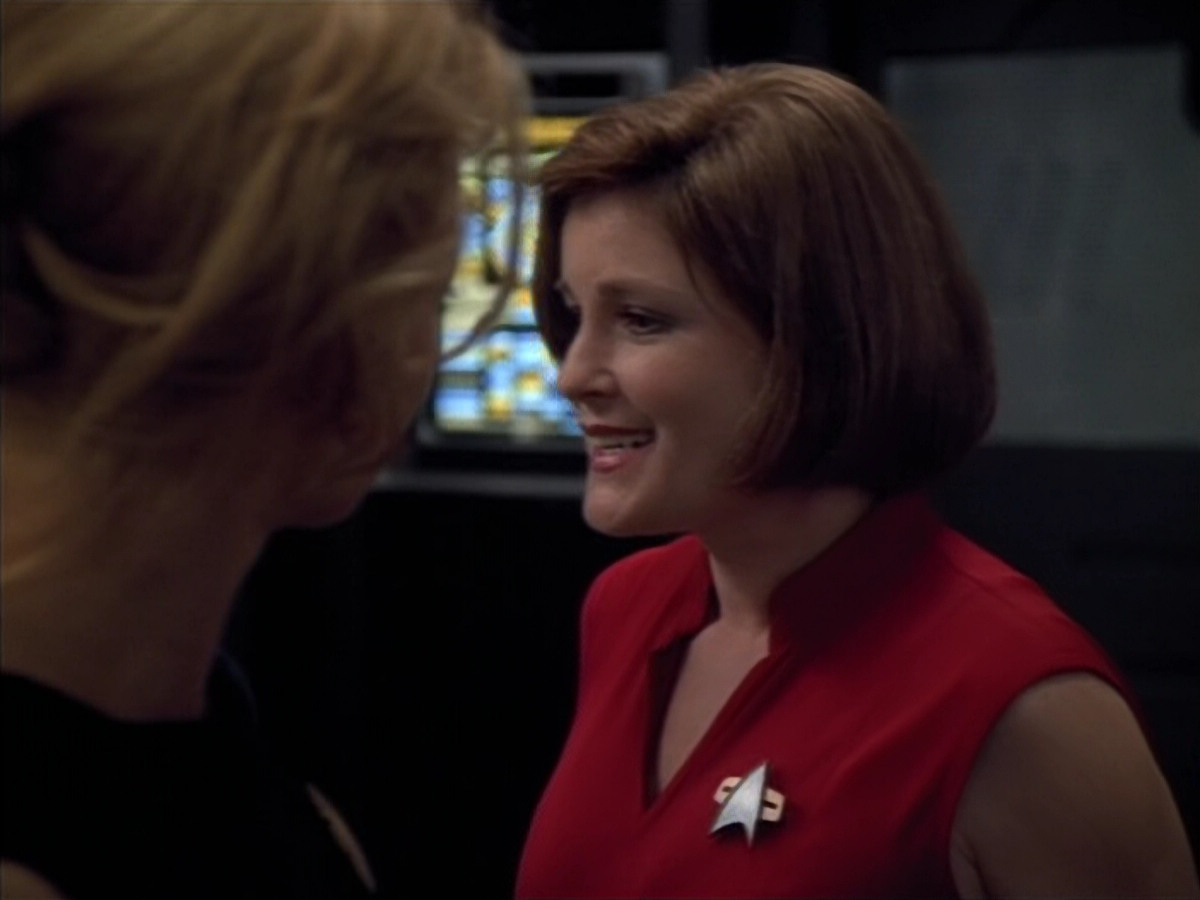 extant_StarTrek_Voyager_4x26-HopeAndFear_03796.jpg