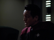extant_StarTrek_Voyager_4x26-HopeAndFear_00404.jpg