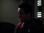 extant_StarTrek_Voyager_4x26-HopeAndFear_00405.jpg