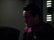 extant_StarTrek_Voyager_4x26-HopeAndFear_00441.jpg