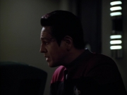 extant_StarTrek_Voyager_4x26-HopeAndFear_00451.jpg
