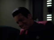 extant_StarTrek_Voyager_4x26-HopeAndFear_00467.jpg