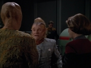 extant_StarTrek_Voyager_4x26-HopeAndFear_00521.jpg