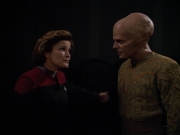 extant_StarTrek_Voyager_4x26-HopeAndFear_00529.jpg