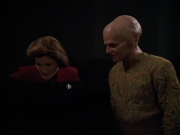 extant_StarTrek_Voyager_4x26-HopeAndFear_00530.jpg