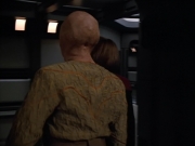 extant_StarTrek_Voyager_4x26-HopeAndFear_00534.jpg
