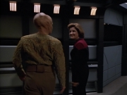 extant_StarTrek_Voyager_4x26-HopeAndFear_00536.jpg