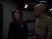 extant_StarTrek_Voyager_4x26-HopeAndFear_00551.jpg