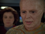 extant_StarTrek_Voyager_4x26-HopeAndFear_00659.jpg