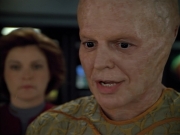 extant_StarTrek_Voyager_4x26-HopeAndFear_00673.jpg