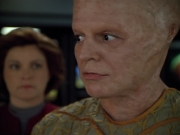extant_StarTrek_Voyager_4x26-HopeAndFear_00675.jpg