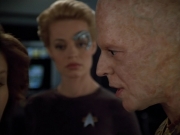 extant_StarTrek_Voyager_4x26-HopeAndFear_00696.jpg