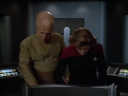 extant_StarTrek_Voyager_4x26-HopeAndFear_00704.jpg