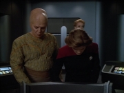 extant_StarTrek_Voyager_4x26-HopeAndFear_00709.jpg
