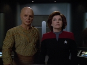 extant_StarTrek_Voyager_4x26-HopeAndFear_00720.jpg