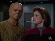 extant_StarTrek_Voyager_4x26-HopeAndFear_00735.jpg