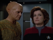 extant_StarTrek_Voyager_4x26-HopeAndFear_00736.jpg