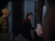 extant_StarTrek_Voyager_4x26-HopeAndFear_00743.jpg