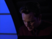 extant_StarTrek_Voyager_4x26-HopeAndFear_01081.jpg