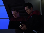 Filename=extant_StarTrek_Voyager_4x26-HopeAndFear_01159.jpg
Filesize=97KiB
Dimensions=1200x900
Date added=Oct 04, 2019 extant_StarTrek_Voyager_4x26-HopeAndFear_01159.jpg