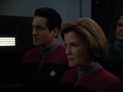 Filename=extant_StarTrek_Voyager_4x26-HopeAndFear_01217.jpg
Filesize=89KiB
Dimensions=1200x900
Date added=Oct 04, 2019 extant_StarTrek_Voyager_4x26-HopeAndFear_01217.jpg