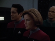 Filename=extant_StarTrek_Voyager_4x26-HopeAndFear_01218.jpg
Filesize=92KiB
Dimensions=1200x900
Date added=Oct 04, 2019 extant_StarTrek_Voyager_4x26-HopeAndFear_01218.jpg