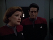 Filename=extant_StarTrek_Voyager_4x26-HopeAndFear_01305.jpg
Filesize=96KiB
Dimensions=1200x900
Date added=Oct 04, 2019 extant_StarTrek_Voyager_4x26-HopeAndFear_01305.jpg