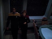 extant_StarTrek_Voyager_4x26-HopeAndFear_01514.jpg