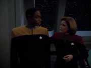 extant_StarTrek_Voyager_4x26-HopeAndFear_01517.jpg