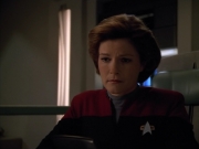 extant_StarTrek_Voyager_4x26-HopeAndFear_01589.jpg