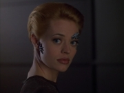extant_StarTrek_Voyager_4x26-HopeAndFear_01862.jpg