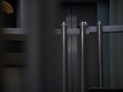 extant_StarTrek_Voyager_4x26-HopeAndFear_01933.jpg