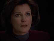 extant_StarTrek_Voyager_4x26-HopeAndFear_01940.jpg