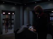 extant_StarTrek_Voyager_4x26-HopeAndFear_01957.jpg