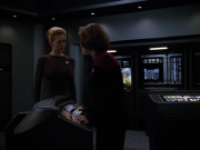 extant_StarTrek_Voyager_4x26-HopeAndFear_01981.jpg