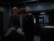 extant_StarTrek_Voyager_4x26-HopeAndFear_01984.jpg