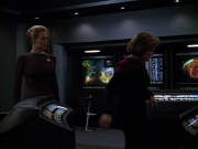 extant_StarTrek_Voyager_4x26-HopeAndFear_01988.jpg