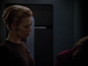 extant_StarTrek_Voyager_4x26-HopeAndFear_01998.jpg