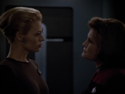 extant_StarTrek_Voyager_4x26-HopeAndFear_02011.jpg