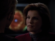 extant_StarTrek_Voyager_4x26-HopeAndFear_02029.jpg