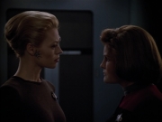 extant_StarTrek_Voyager_4x26-HopeAndFear_02051.jpg