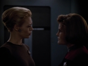 extant_StarTrek_Voyager_4x26-HopeAndFear_02063.jpg