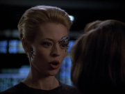 extant_StarTrek_Voyager_4x26-HopeAndFear_02070.jpg