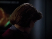 extant_StarTrek_Voyager_4x26-HopeAndFear_02149.jpg