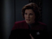 extant_StarTrek_Voyager_4x26-HopeAndFear_02169.jpg
