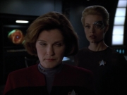 extant_StarTrek_Voyager_4x26-HopeAndFear_02343.jpg