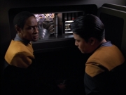 Filename=extant_StarTrek_Voyager_4x26-HopeAndFear_02358.jpg
Filesize=110KiB
Dimensions=1200x900
Date added=Oct 04, 2019 extant_StarTrek_Voyager_4x26-HopeAndFear_02358.jpg